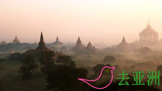 缅甸作为全民信佛的国家，佛塔建筑自是必不可少。 到了缅甸，身临佛塔，才能感到真正的佛塔之国 可是真的到了缅甸，身临其中，那种周边处处是佛塔