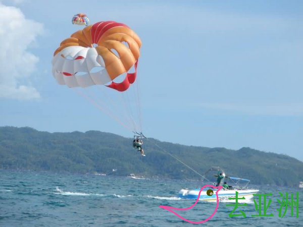 菲律宾旅游玩什么：帆船、降落伞、潜水、滑板