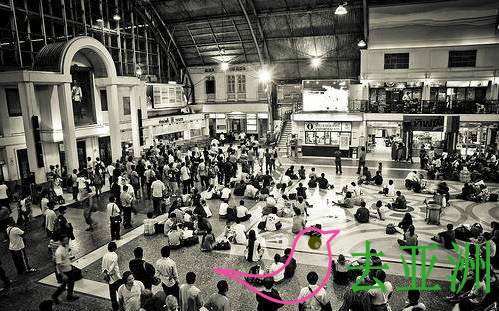 曼谷火车站攻略，华南蓬火车站（Hualompong）交通、车站服务指南