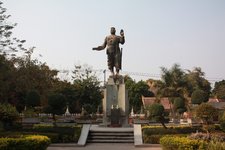 西里萨旺翁国王雕像King Srisavangvong Statue