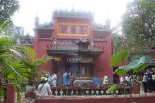 胡志明市内的一座道教寺庙。 地址： 73 Ã Mai Thi Luu Phuoc Hai Tu or Chua Ngoc Hoang