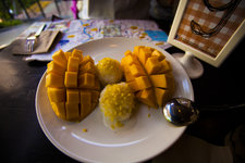 Mango Tango位于宁曼路，主要提供芒果做成的甜品。不可错过的是“芒果糯米”，“芒果 西米露”，“芒果冰沙”。在一个小巷子里 营业时间： 11:00-22:00 地