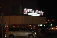是一家在当地较为有名的意大利餐厅，口味纯正。Little Italy在默迪卡购物中心正对面，离著名的GAYA Street，步行不超过3分钟。 地址： lan Haji Saman, 88000 Kot