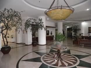 米特拉巴哈里公寓酒店