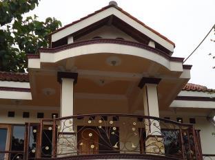 婆罗浮屠乔兰贾兰家庭旅馆