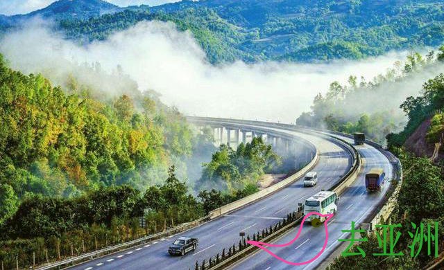 曼昆高速公路，东南亚自驾游昆明、老挝和泰国的曼谷，还可以到新马泰
