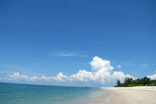 丹绒鲁海滩Tanjung Rhu Beach