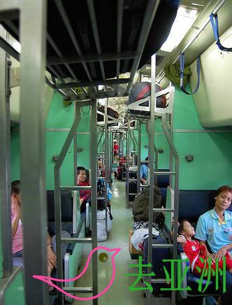 泰国火车二等舱