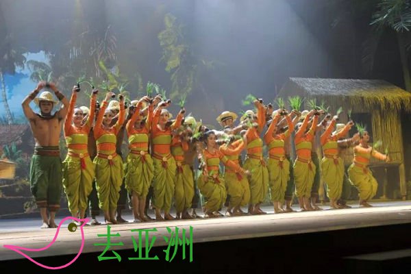 大型情景舞台演艺秀《吴哥王朝》震撼发布，吴哥大剧院正式上演