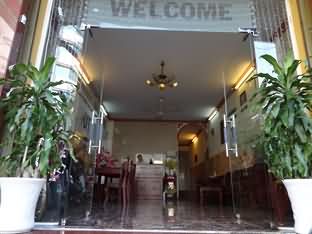 Son Tung Hotel - De Tham Street